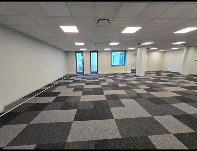BUSINESS PROPERTY TO RENT IN MENLYN